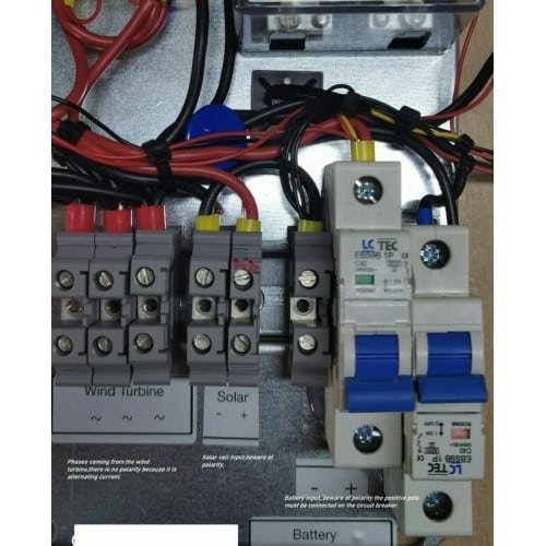 Istabreeze 2000W hibridinis įkrovimo valdiklis 48V