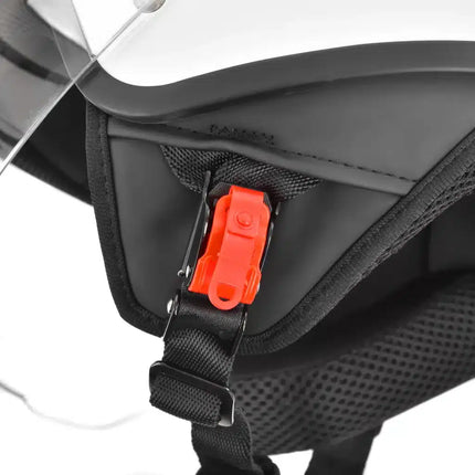Moto šalmas Hecht 51631 baltas L
