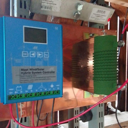 KX-ENERGIE hibridinis vėjo ir saulės įkrovimo valdiklis (MPPT/PWM) – 2000 W, 12V/24V